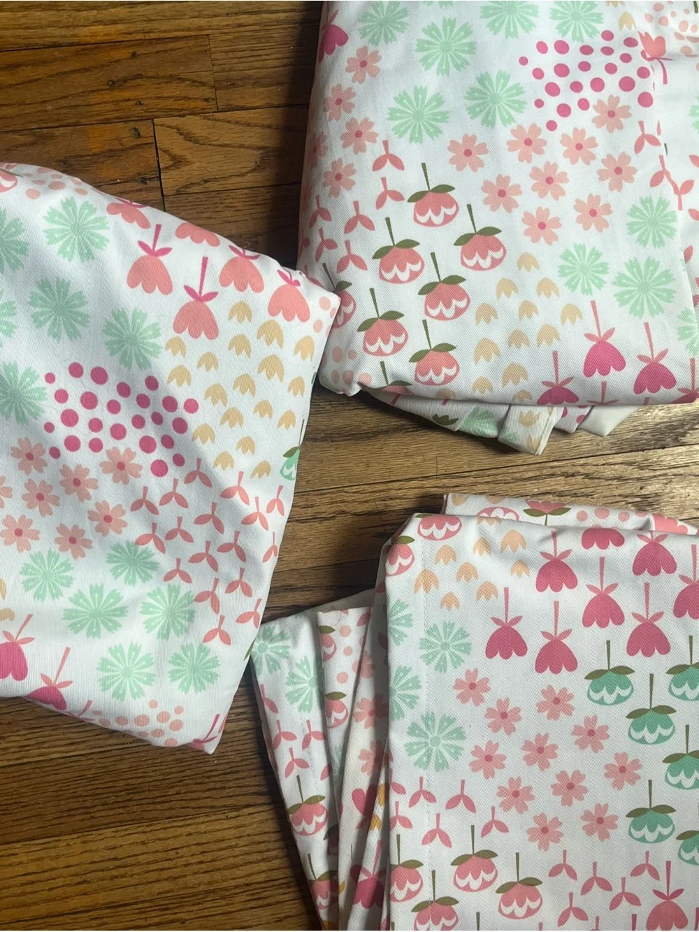 Blackout Floral Pillowfort Curtain Panels- Pink & Mint. 42x84 in, set of 3